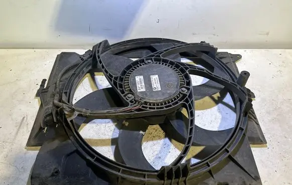 BMW 3 E92 E93 Electric radiator cooling fan 6937515 1146668501 5020335