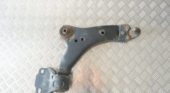 Volvo XC60 Front lower control arm/wishbone 8G9N3A052A