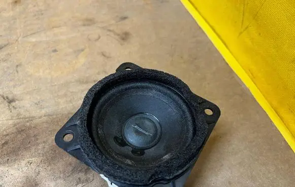 Renault Koleos II Panel speaker 281564093R