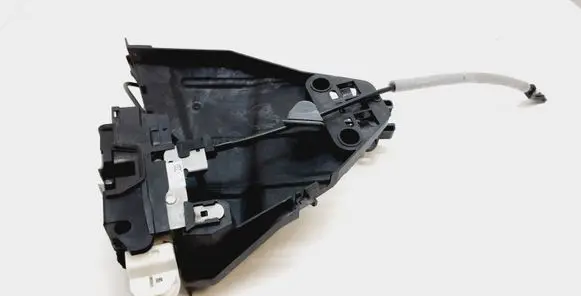 Volvo V40 Front door lock 31391824