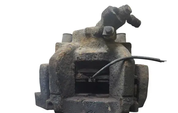 Peugeot 508 Front brake caliper 
