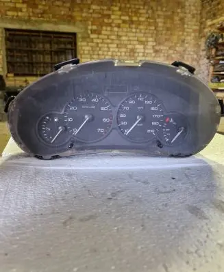 Peugeot Partner Speedometer (instrument cluster) 9662745180 000788613 55500030120