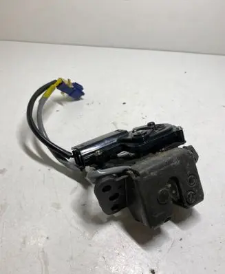 Toyota Avensis T250 Tailgate/trunk/boot lock/catch/latch