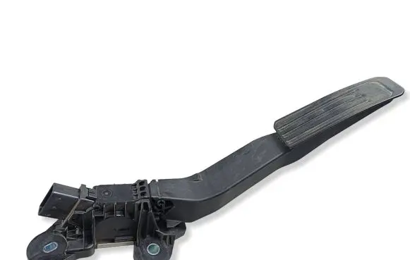 Jeep Grand Cherokee WL Accelerator throttle pedal 68360648AC T0180334110632 93446310