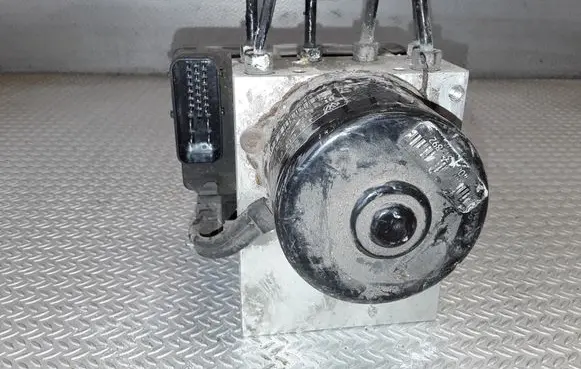Audi A3 S3 8L ABS Pump 1J0907379Q 10094903323