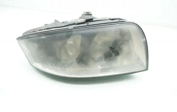 Audi A2 Headlight/headlamp 8Z0941004K