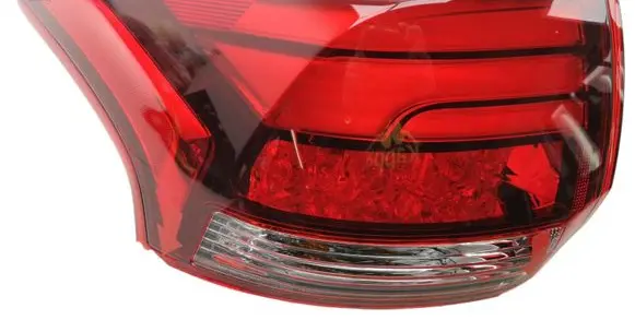 Mitsubishi Outlander Rear/tail lights 8330B173