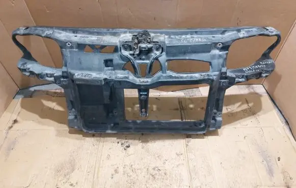 Volkswagen Golf IV Radiator support slam panel