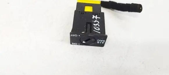 Volkswagen Golf Plus Passenger airbag on/off switch 1K0919237C