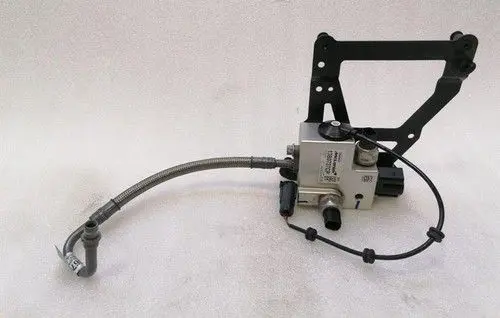 McLaren 600LT Hydraulic servotronic pressure valve 13B0737CP