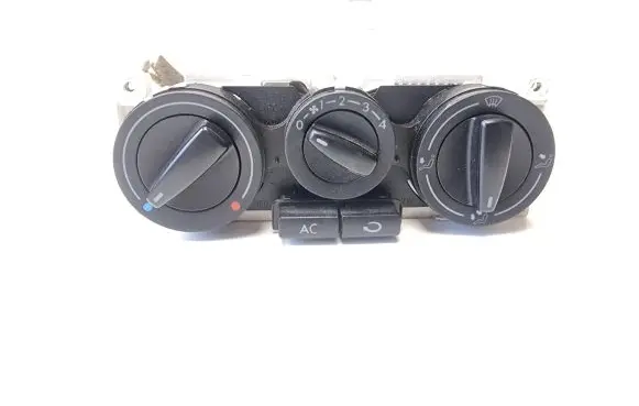 Volkswagen Golf IV Climate control unit 1J0820045F