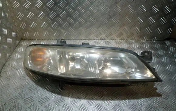 Opel Vectra B Headlight/headlamp 90586845 67743040 PL02A011B