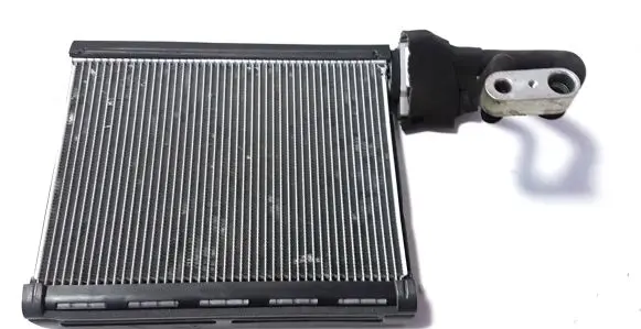 Jaguar F-Pace A/C cooling radiator (condenser) MF4475004770 J2842 01B19A4953