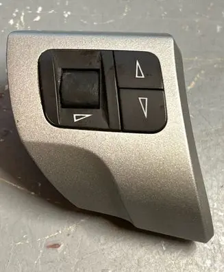 Opel Zafira B Steering wheel buttons/switches 13208859 CX250420MC 960110