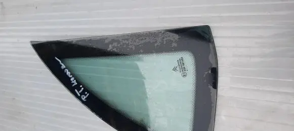Citroen C3 Rear side window