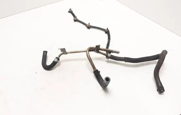 Volkswagen PASSAT B8 Fuel return line/hose 04L201360L