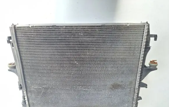 Audi Q7 4L Coolant radiator K265100801