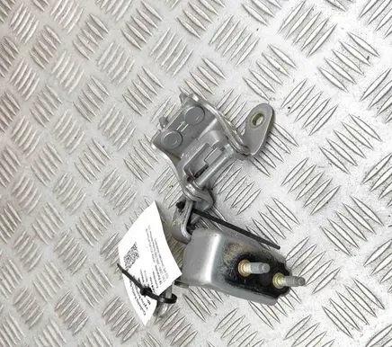 Rear door hinge set