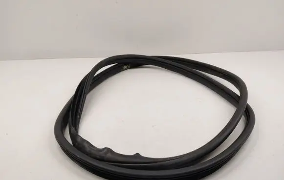 Ford Ranger IV Rear door rubber seal (on body) 