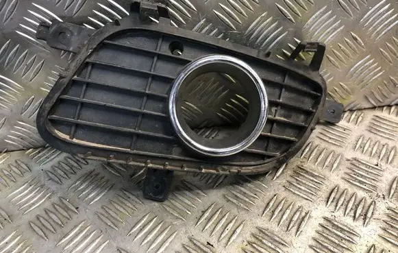 Mercedes-Benz A W169 Fog light bracket