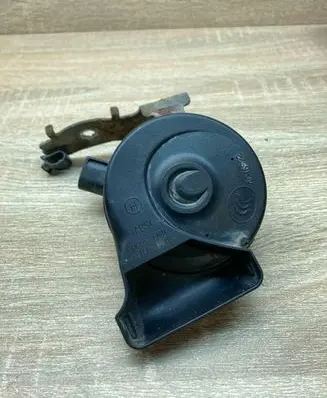 Volkswagen PASSAT B7 Horn signal 7N0951223A