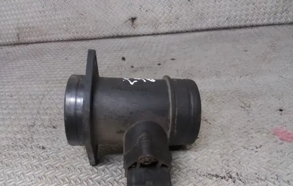 Audi A6 S6 C5 4B Mass air flow meter 028906461 0281002216