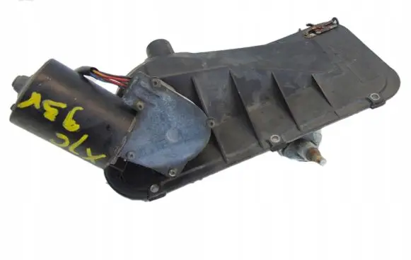 Jaguar XJ X40 Front wiper linkage and motor