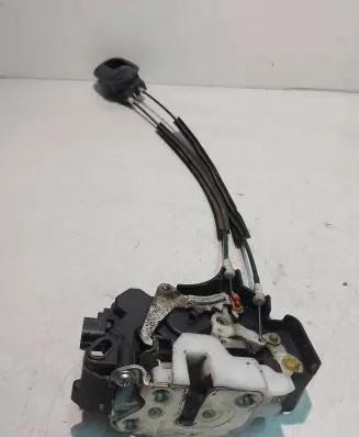 Mitsubishi Colt Front door lock 