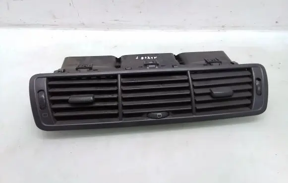 Fiat Ulysse Dash center air vent grill 1484107077
