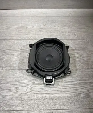 BMW X5 E70 Subwoofer grill/trim 430407861591