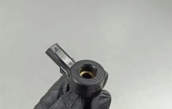 Jeep Grand Cherokee WL Detonation knock sensor 68313570AA