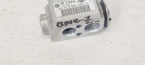BMW 1 E81 E87 Air conditioning (A/C) expansion valve 6411698148401