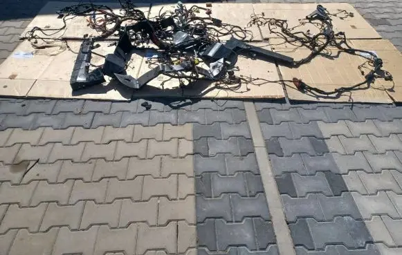 Mercedes-Benz SLK R172 Engine installation wiring loom