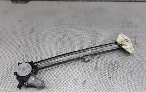 Honda CR-V Front door window regulator with motor