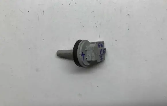Audi A6 S6 C6 4F Interior temperature sensor 1J0907543A