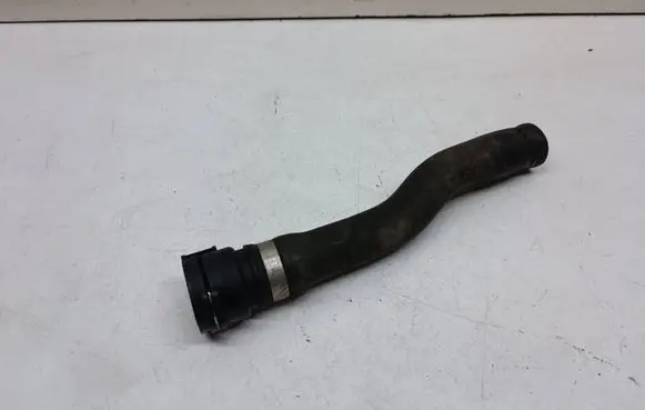 BMW X5 E70 Engine coolant pipe/hose