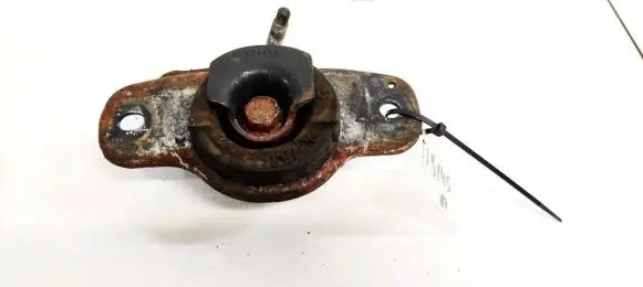 Citroen C1 Engine mount bracket