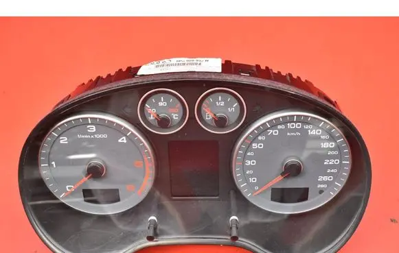Audi A3 S3 A3 Sportback 8P Speedometer (instrument cluster) 8P0920932N