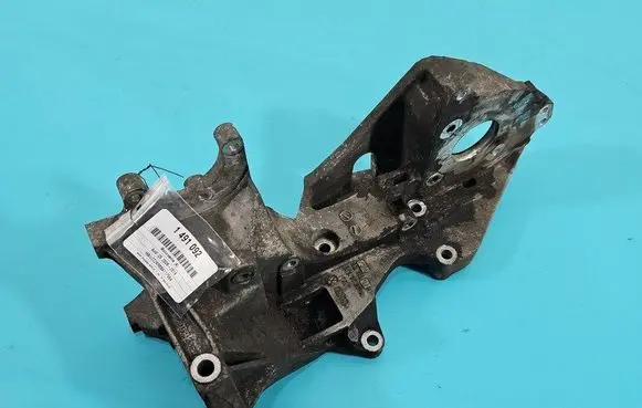 Other engine bay part