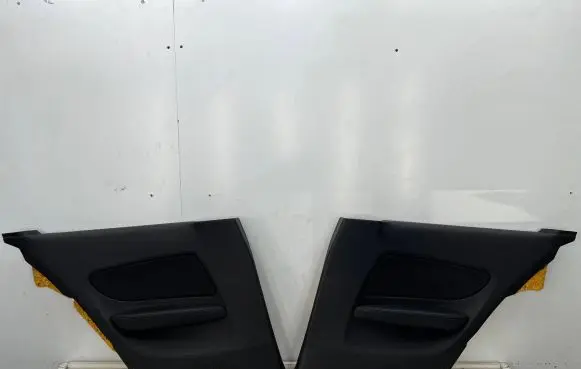 BMW 1 E82 E88 Rear door card panel trim