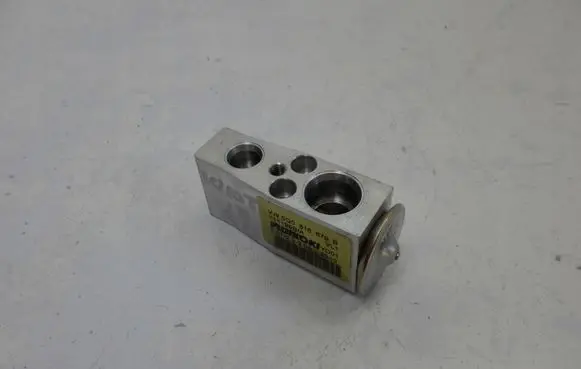 Audi Q3 F3 Air conditioning (A/C) expansion valve 5WC816103
