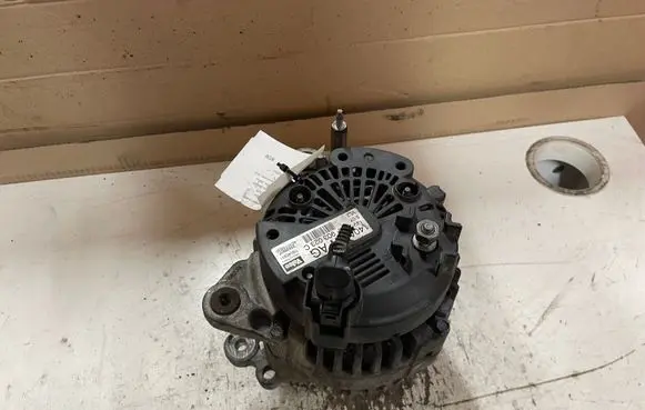 Volkswagen Golf V Generator/alternator 06F903023C 2542695F 407015839