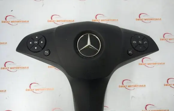 Mercedes-Benz C W204 Steering wheel buttons/switches A2048210051