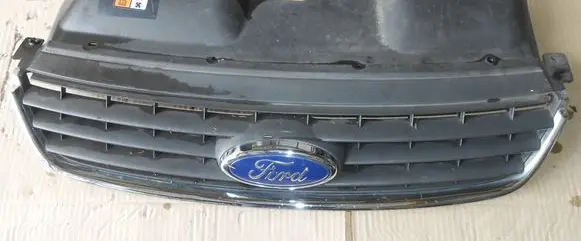 Ford C-MAX I Front bumper upper radiator grill 7M51R8138A 7M51R8B271B