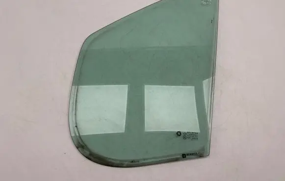 Opel Vivaro Front door vent window glass four-door DOT24AS2M25 43R00049