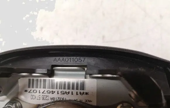 Mazda 5 Steering wheel airbag AAA011057