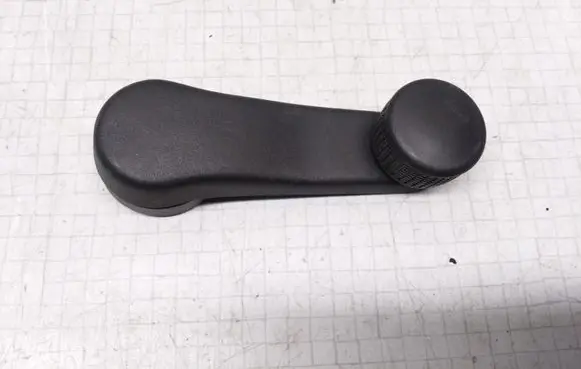 Volkswagen Golf IV Rear door window winding handle 1H0837581D