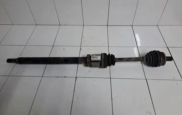 Volvo V70 Front driveshaft P30735350 T060329 150121477