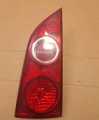 Tailgate rear/tail lights