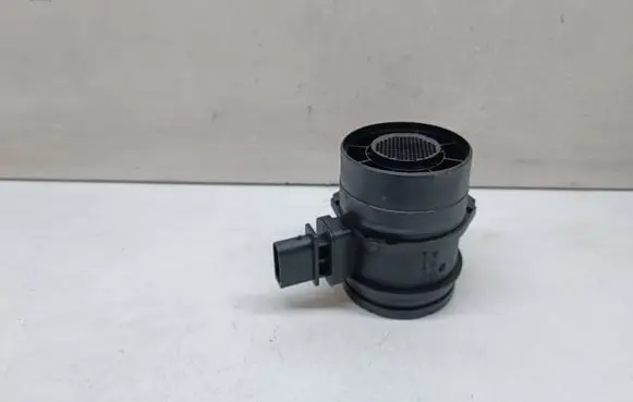 BMW 3 E90 E91 Mass air flow meter 7788743 028102567